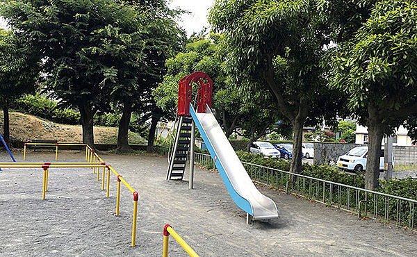百合ヶ丘第三公園まで1070m