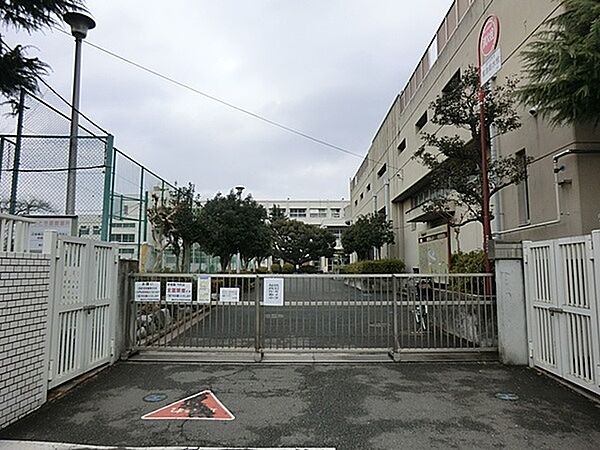 横浜市立中和田中学校まで377m、自ら学び、自他を大切にして、社会に貢献する生徒　を育てます。多彩なクラブ活動。