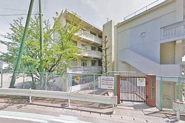 横浜市立榎が丘小学校まで880m