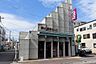 周辺：まいばすけっと横浜中村橋店まで490m、毎日の生活用品が、ギュッと詰まったスーパーマーケット。イオン系列の価格でお買い物ができます。
