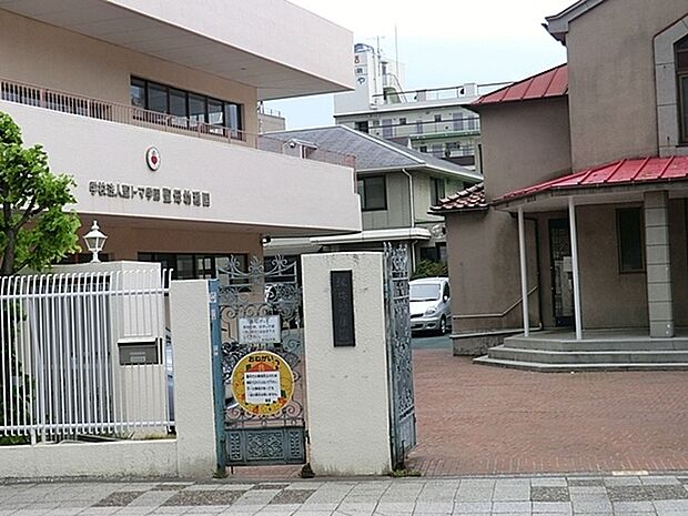聖母幼稚園まで505m、子どもの思いに気付き、より深い子どもの理解につなげ自ら学ぶ意欲と社会の変化に主体的に対応できる力を育てる事を目指します