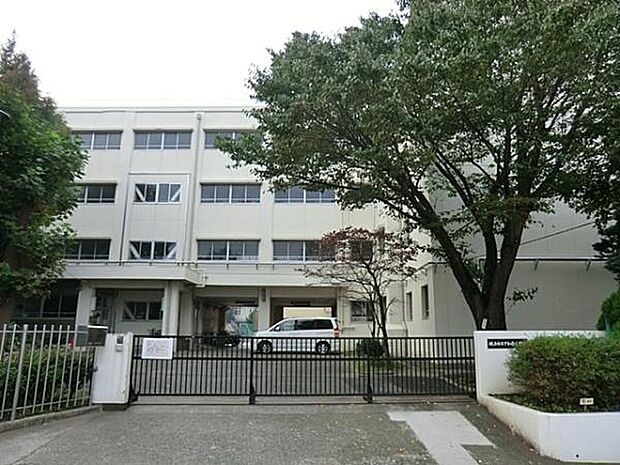 横浜市立下和泉小学校まで1068m、昭和49年創立 笑顔がすてき いいこといっぱい下和泉 ふれあい 認め合い 学び合い