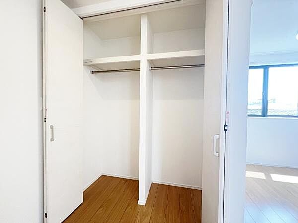 《収納》　■使い勝手の良い収納です