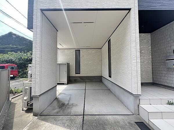 《駐車場》　■駐車場1台可能