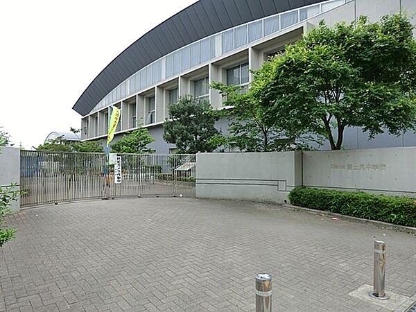 川崎市立富士見中学校まで569m