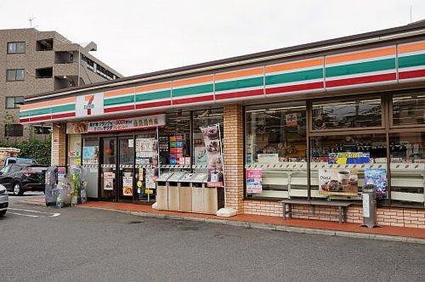 セブンイレブン川崎犬蔵2丁目店まで547m