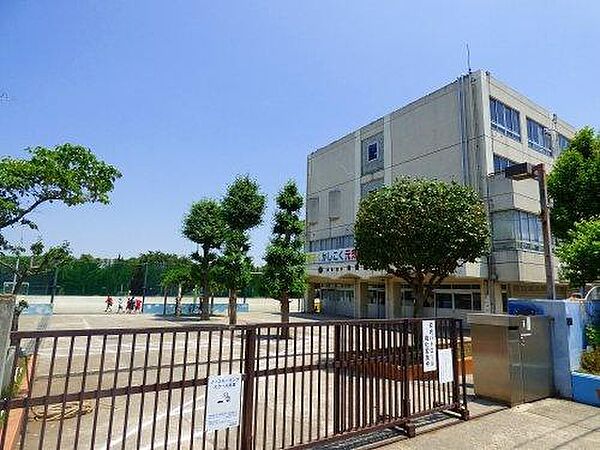 川崎市立宮崎小学校まで586m