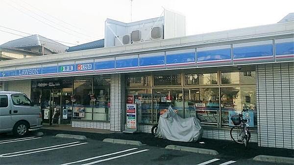 ローソン鶴見市場上町店まで665m