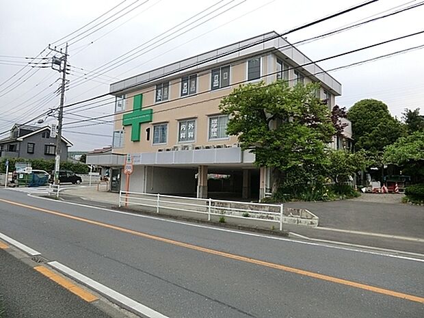 上川井クリニックまで1650m、内科　外科　脳神経外科。三ツ境駅よりバス大貫橋停徒歩2分 鶴ケ峰駅より上川井町バス停徒歩1分　駐車場5台　バリアフリー