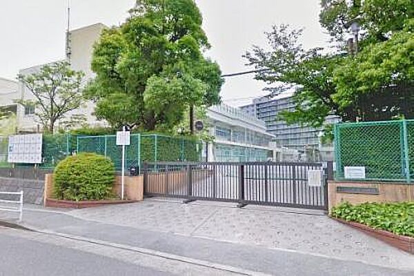 横浜市立笠間小学校まで1247m