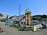 周辺：大船いしい学園　ひがし幼稚園まで588m、現代を生きる子どもを見据えた教育を、健康体操・自然とのかかわり・美術造形活動などを通して行っていきます。