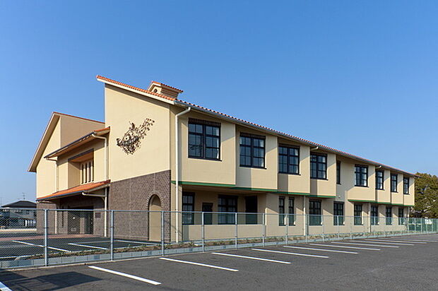 もりの風こども園まで460m、幼保連携型認定こども園　【定員】225名（1号認定135名・2号認定49名・3号認定41名）