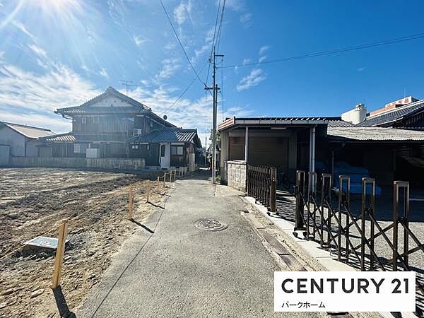 【前面道路】現地の前の道です！