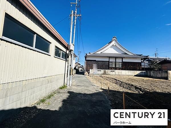 【前面道路】現地の前の道です！