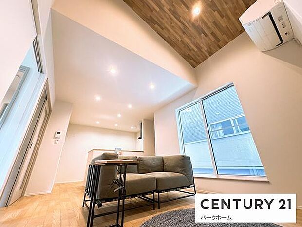 【リビング】ゆったりくつろぎのリビング!