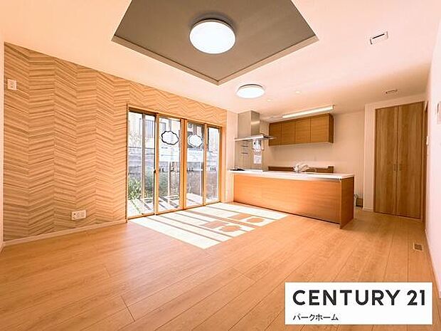 【リビング】ゆったりと寛げてコミュニケーションが広がりやすいレイアウトです