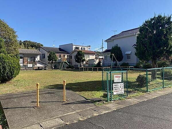サンシャインAこども遊園地まで1860m