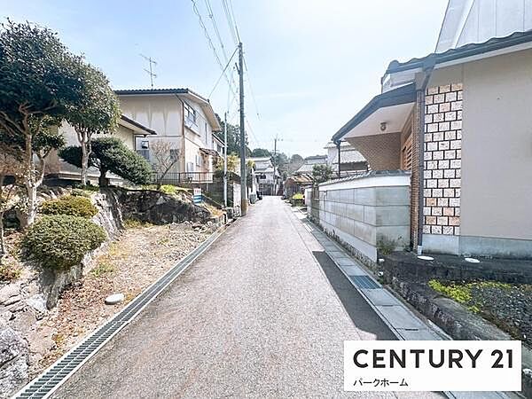 【前面道路】現地の前の道です！