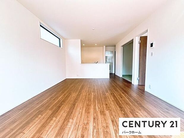 採光性良好!明るいリビングです( ^)o(^ )”