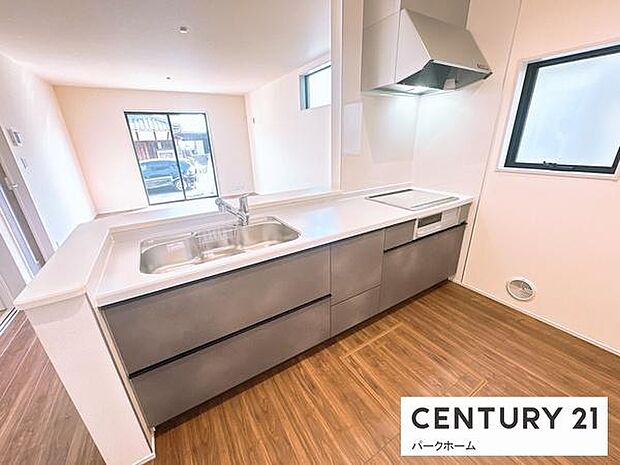 IHコンロなので掃除がしやすいです。