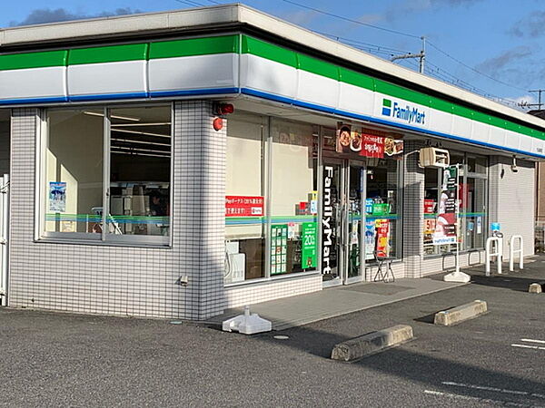 ファミリーマート守山金森店まで672m、24時間営業