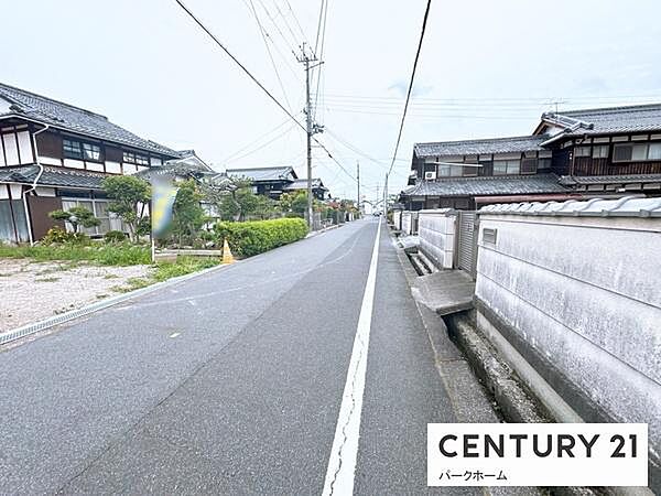【前面道路】現地の前の道です！