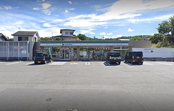ファミリーマート大津稲津1丁目店まで620m、24時間営業