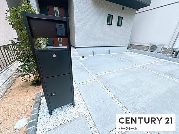 【玄関】玄関アプローチ部分です！