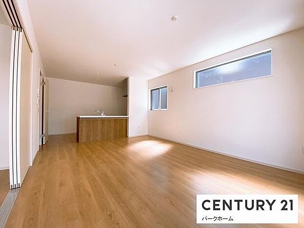 【ダイニング】家族だんらんを楽しめるダイニングルームです！