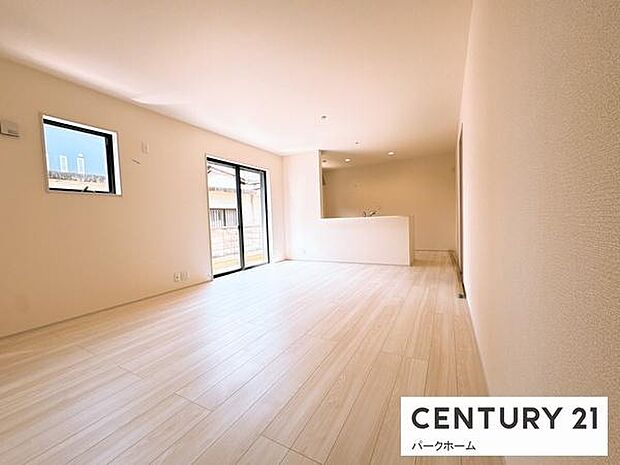 採光性良好！明るいリビングです( ^)o(^ )”