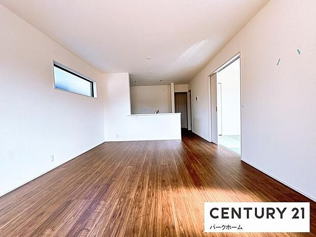 採光性良好！明るいリビングです( ^)o(^ )”