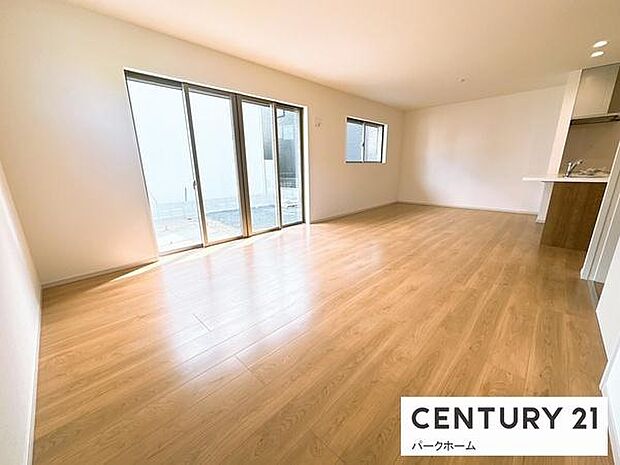 くつろぎと家事を両立する、見渡しの良いLDK