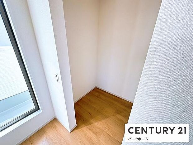 【収納】各居室に収納スペース付