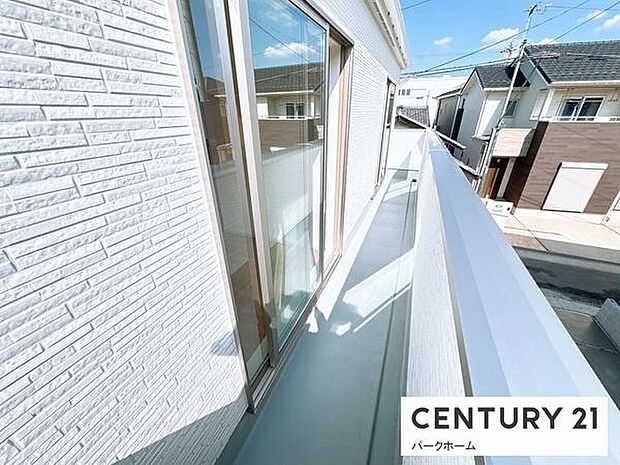 【バルコニー】日当たりの良いバルコニーです！