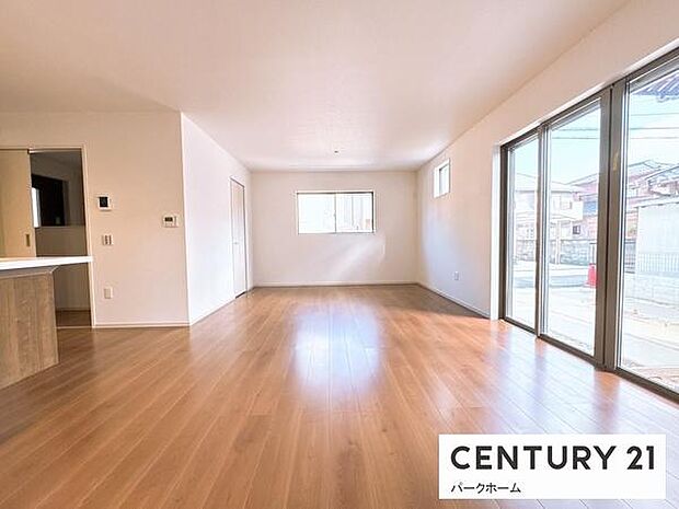 【ダイニング】家族だんらんを楽しめるダイニングルームです！