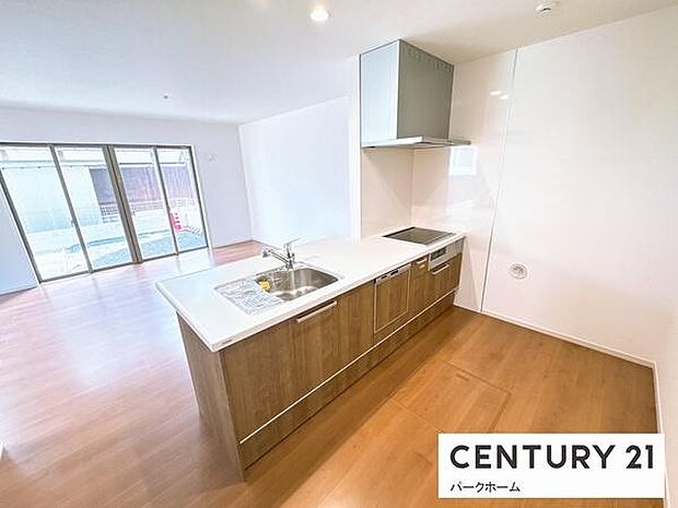 【キッチン】使い勝手と機能性を両立した快適キッチンです。