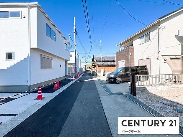 前面道路とフラットに出入りできる区画。