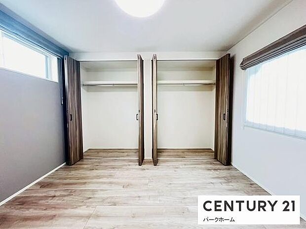 【収納】各居室に収納スペース付！