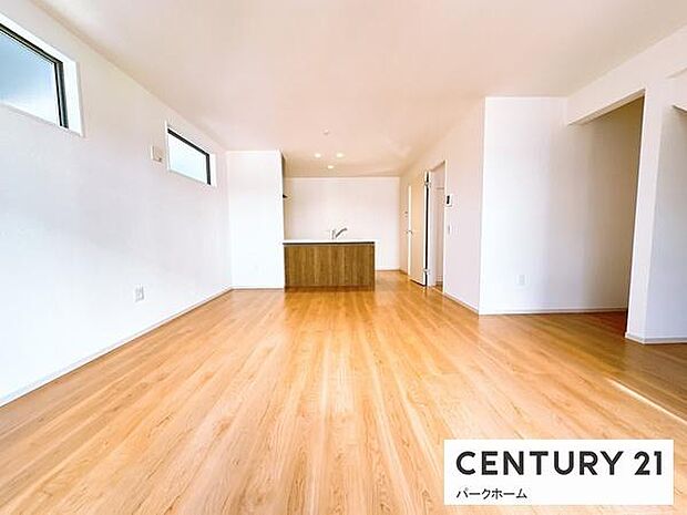 【ダイニング】家族だんらんを楽しめるダイニングルームです!