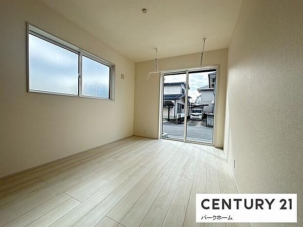 落ち着いた寝室空間です。