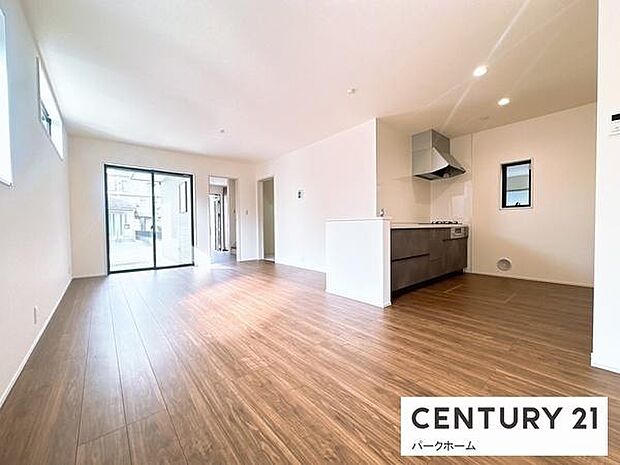 採光性良好！明るいリビングです( ^)o(^ )”