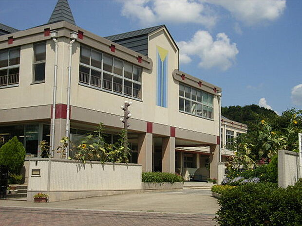 大津市立青山幼稚園まで1140m