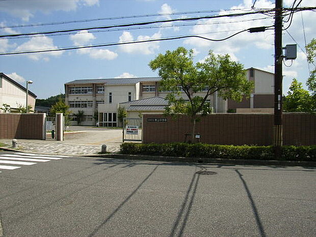 大津市立青山中学校まで1130m