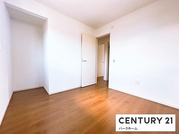 【洋室】すっきり気持ちの良い洋室です!