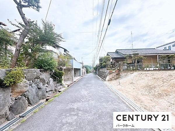 【前面道路】現地の前の道です！