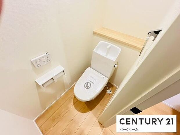 【トイレ】2階にもトイレを完備しているので便利です！