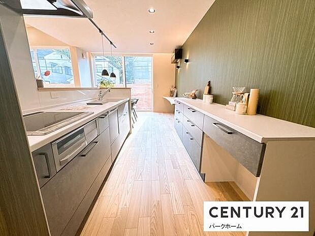 【キッチン】使い勝手と機能性を両立した快適キッチンです。