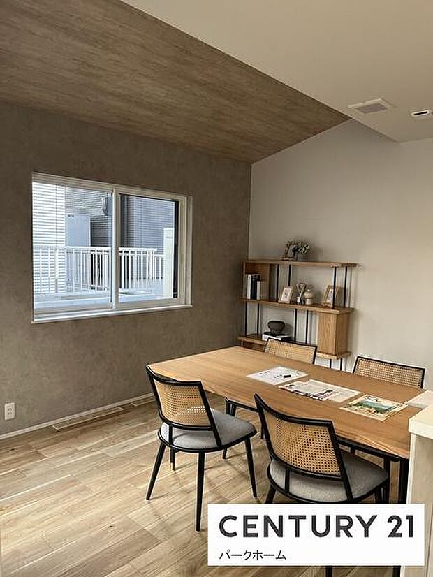 くつろぎと家事を両立する、見渡しの良いLDK