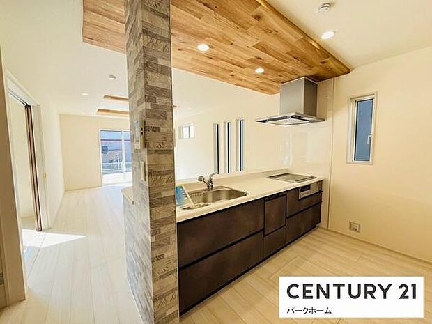 【キッチン】使い勝手と機能性を両立した快適キッチンです!