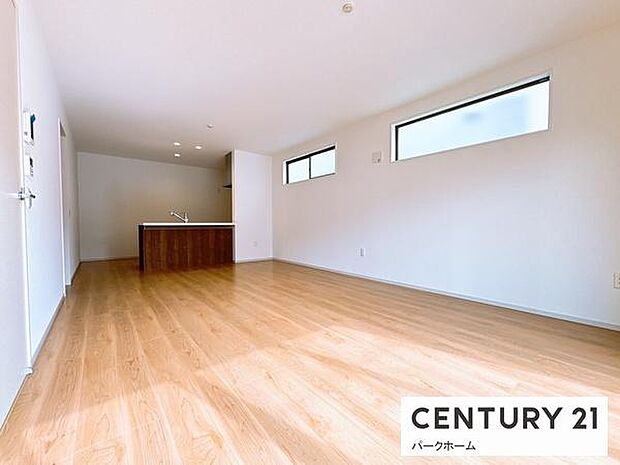 【ダイニング】家族だんらんを楽しめるダイニングルームです!